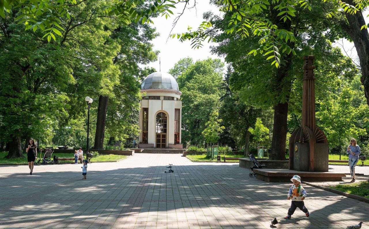 Luxury Apartment Slava Ukraini Ivano-Frankivsk Luaran gambar